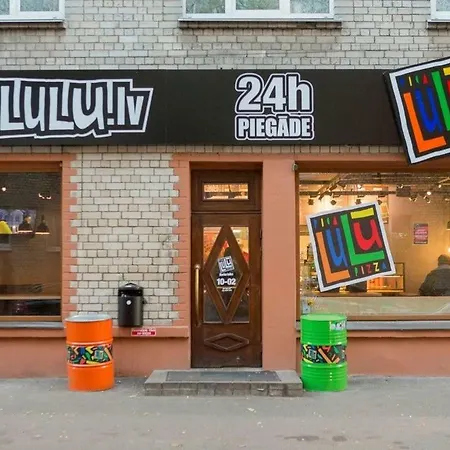 Arena Quiet Center Free Parking Lejlighed