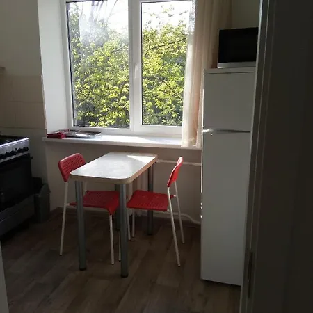 Arena Quiet Center Free Parking