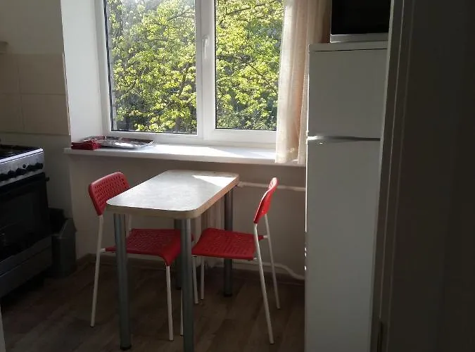 Arena Quiet Center Free Parking