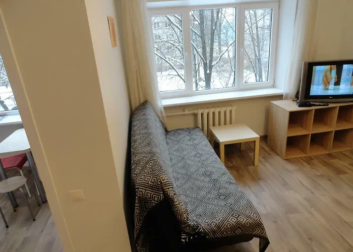 Arena Quiet Center Free Parking *