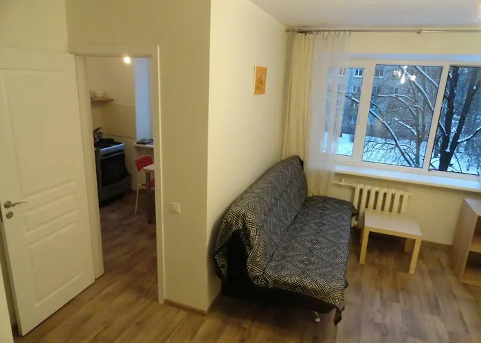 Arena Quiet Center Free Parking